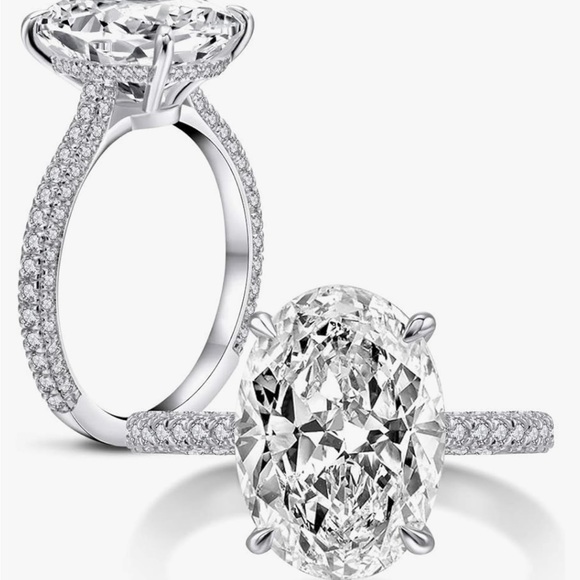 Beautiful Diamonique Ring - Picture 5 of 5